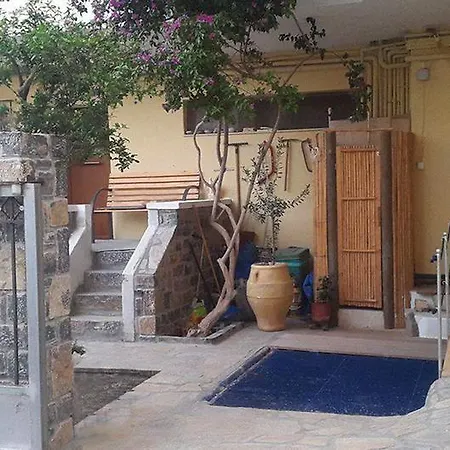 Hotel de apartamente Mantraki