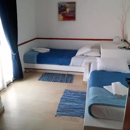 Hotel de apartamente Mantraki 3*